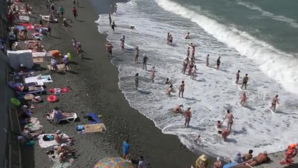 Vagues Déchaînées Sur Plage Mer — Video