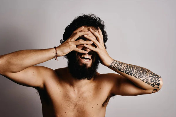 hipster yüzler yapma