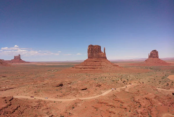 Traveling to a Monument Valley in the state of Utah — Stock Photo, Image