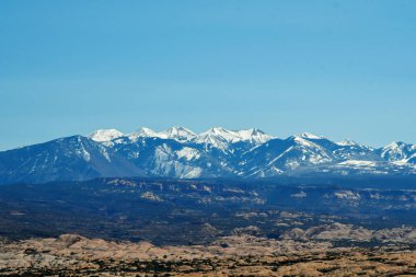 Dağların güzel manzarası 