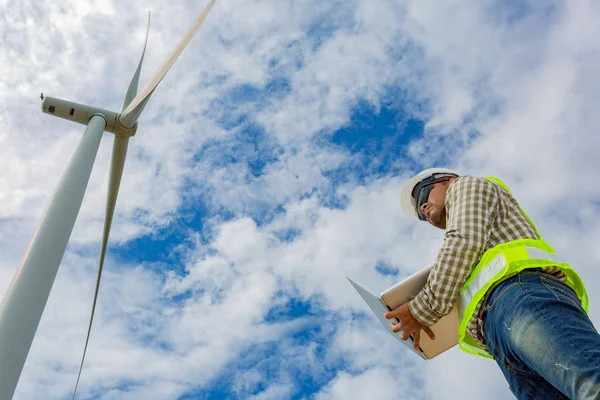 Engineer Worker Wind Turbine Power Station Construction Site — Stock Photo, Image