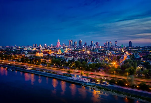 ポーランドのワルシャワ 市街地の空中風景 — ストック写真