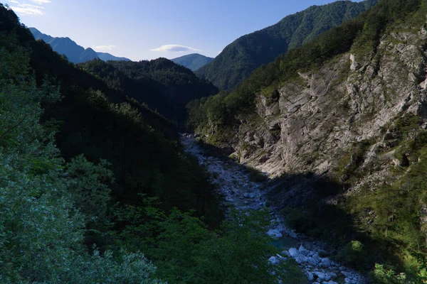 Le beau paysage de la vallée de Tramontina — Photo