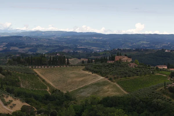 Vista del paisaje toscano desde el pueblo de San Gimignano — Foto de Stock