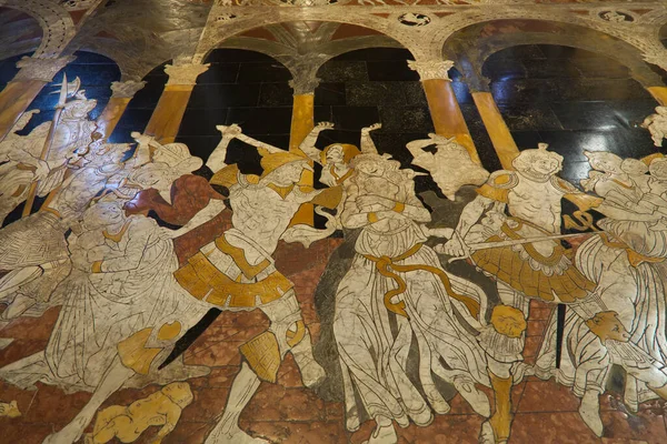 Detalhe do magnífico piso da catedral de Siena — Fotografia de Stock