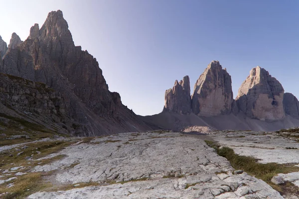 De drie toppen van Lavaredo in de Italiaanse Dolomieten — Stockfoto