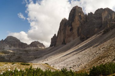 İtalyan Dolomitleri 'ndeki Lavaredo' nun üç tepesinin kuzeyi. Yüksek kalite fotoğraf
