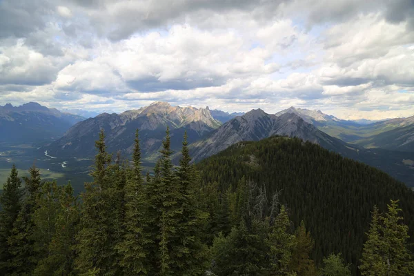 Prachtig landschap in het Banff National Park Canada — Stockfoto