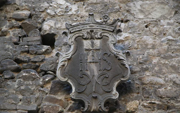 Brasão de armas antigo na cidade de Narni — Fotografia de Stock