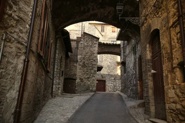 Allée de la ville médiévale de Narni — Photo