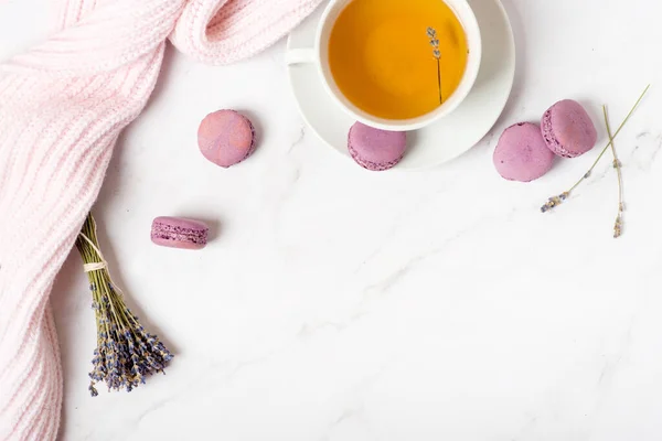 Frühstück Mit Kaffee Marmelade Croissant Und Erdbeere Draufsicht Flache Lage — Stockfoto