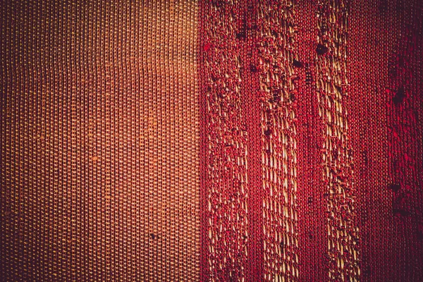 Kırmızı kumaş dokusu