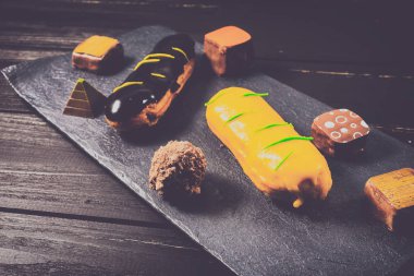 Şekerleme yemek. Pişirme kek ve hamur işleri