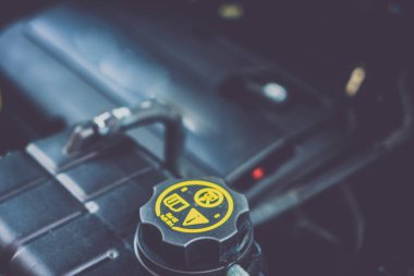 Vinnitsa, Ukrayna - 25 Haziran 2017: başlık altında aracın iç