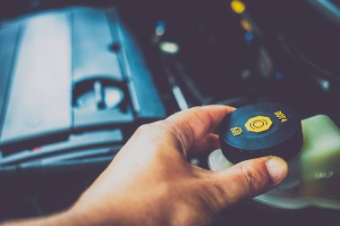 Arabanın motoru teknik onay