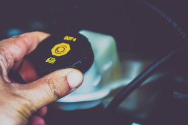 Arabanın motoru teknik onay