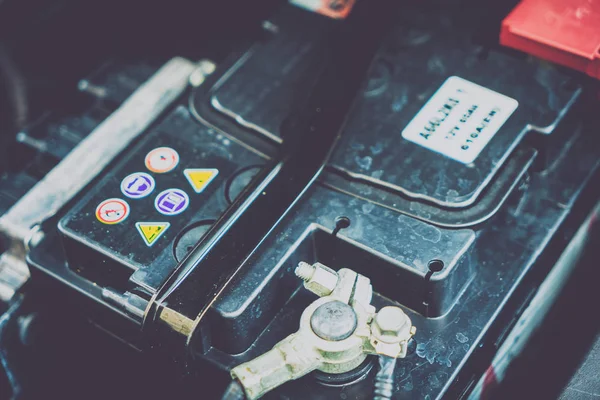 Vinnitsa, Ukrayna - 25 Haziran 2017: başlık altında aracın iç