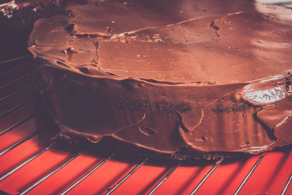 Çikolatalı pasta pişirme