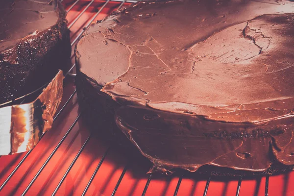 Çikolatalı pasta pişirme