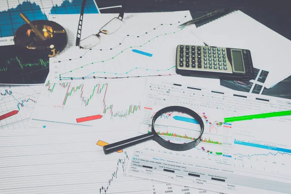 Finansal analizi ve grafikler. Forex ve hisse senedi piyasaları arka plan