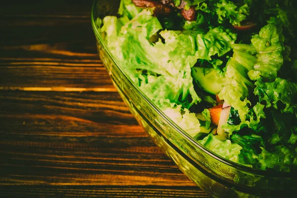 Sebzeli yeşil salata