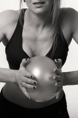 Seksi sporcumuz fotoğraf aksesuarları ile