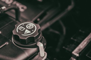 Vinnitsa, Ukrayna - 25 Haziran 2017: başlık altında aracın iç