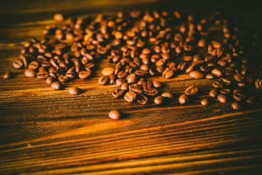 Tablo arka plan üzerinde kahve çekirdekleri