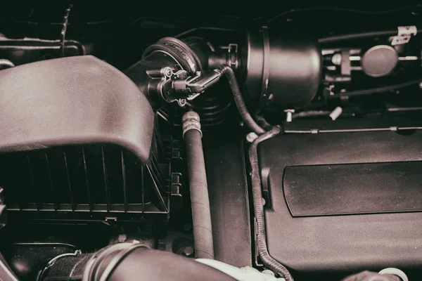 Vinnitsa, Ukrayna - 25 Haziran 2017: başlık altında aracın iç