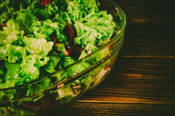 Sebzeli yeşil salata