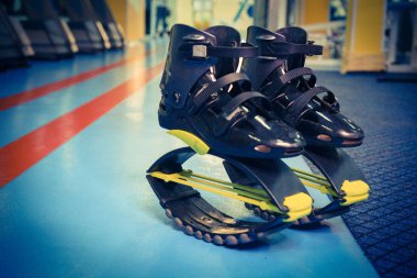 Kangoo çizmeler eğlence için atlar.