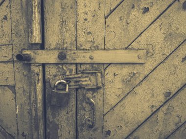 eski kahverengi kapı kilit