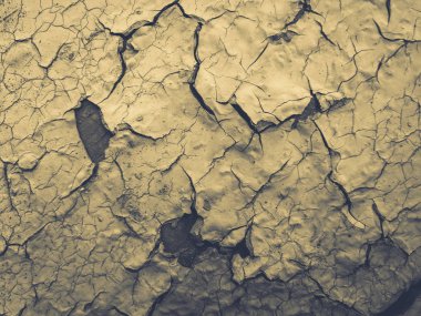 eski püskü kahverengi boya