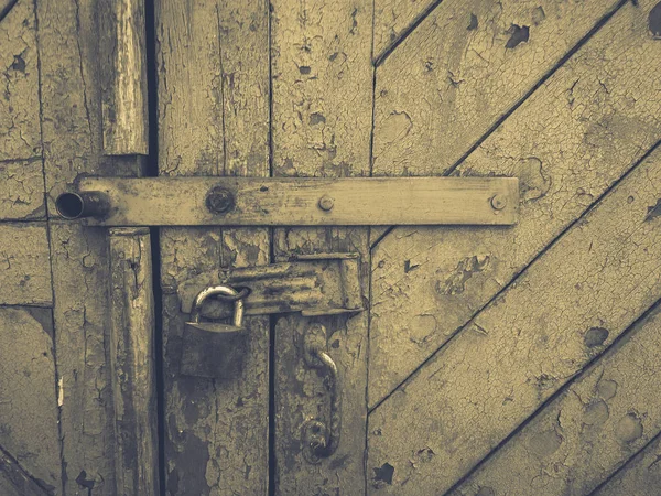 Eski Kahverengi Kapı Kilit — Stok fotoğraf