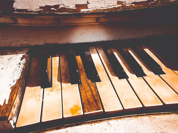 Tasten Des Alten Klaviers — Stockfoto