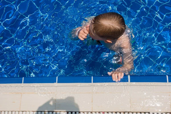 Boy Jumps Pool — Stock Photo, Image