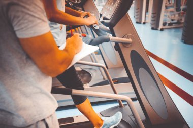 Koç ve istemci vasıl jimnastik salonu