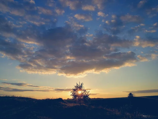 Belo Pôr Sol Tarde Paisagens Natureza — Fotografia de Stock