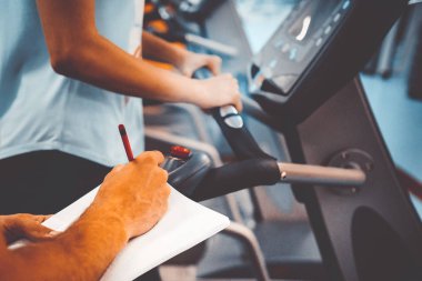 Koç ve istemci vasıl jimnastik salonu