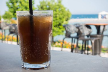 Sahil resort Bar'da kokteyller