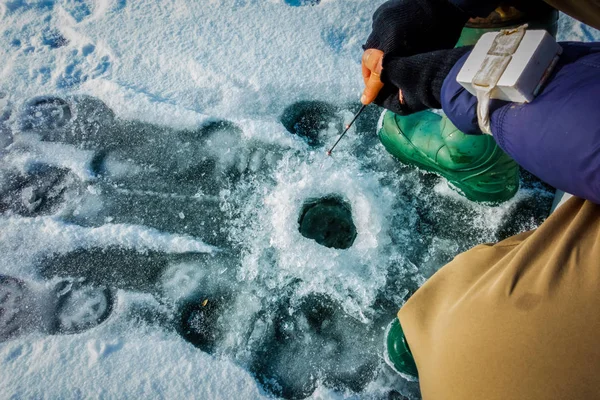 Winterfischen Aus Eis — Stockfoto