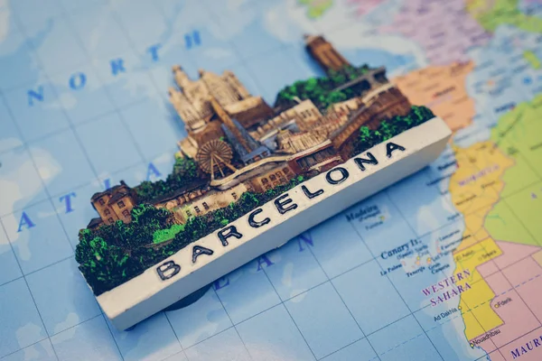 Souvenir Magnet Aus Barcelona — Stockfoto