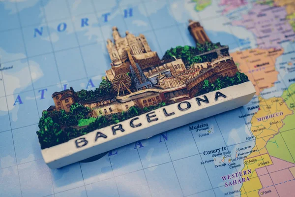 Souvenir Magnet Aus Barcelona — Stockfoto