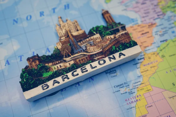 Souvenir Magnet Aus Barcelona — Stockfoto