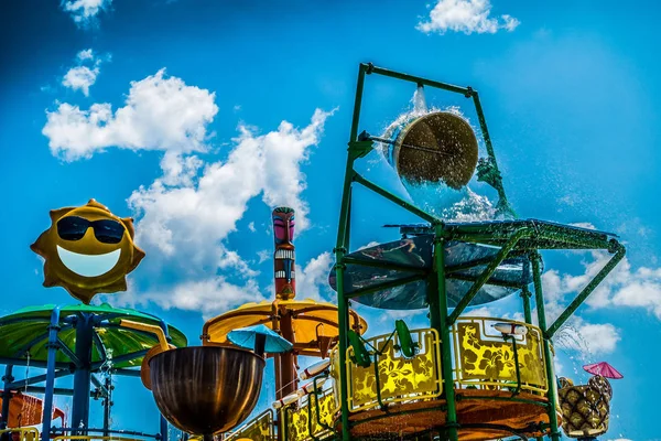 Kinder Waterpark Glijbanen Voor Kinderen — Stockfoto