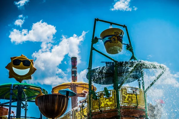 Kinder Waterpark Glijbanen Voor Kinderen — Stockfoto