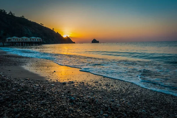 Herrlicher Sonnenaufgang Über Dem Meer — Stockfoto