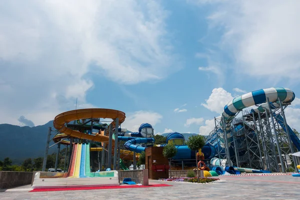 Parc aquatique pour enfants à la station — Photo