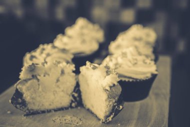 Kahve makinesi ve kafede capkake