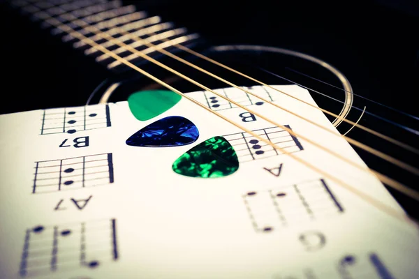 Guitarra acústica — Fotografia de Stock